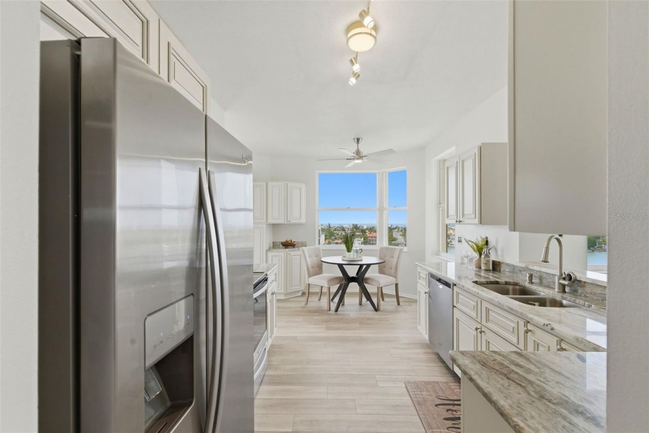 7932 Sailboat Key Boulevard S, Unit 701, South Pasadena, FL 33707 Photo