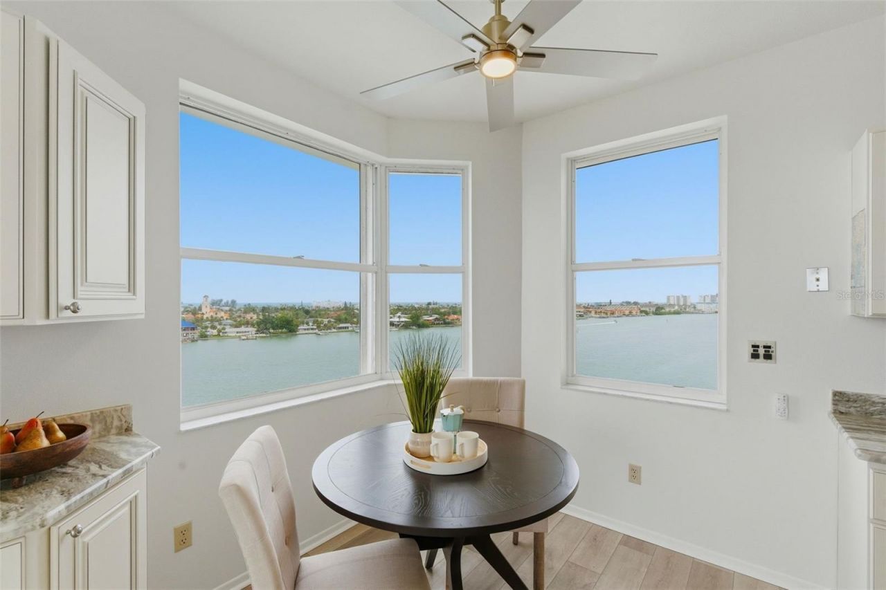 7932 Sailboat Key Boulevard S, Unit 701, South Pasadena, FL 33707 Photo