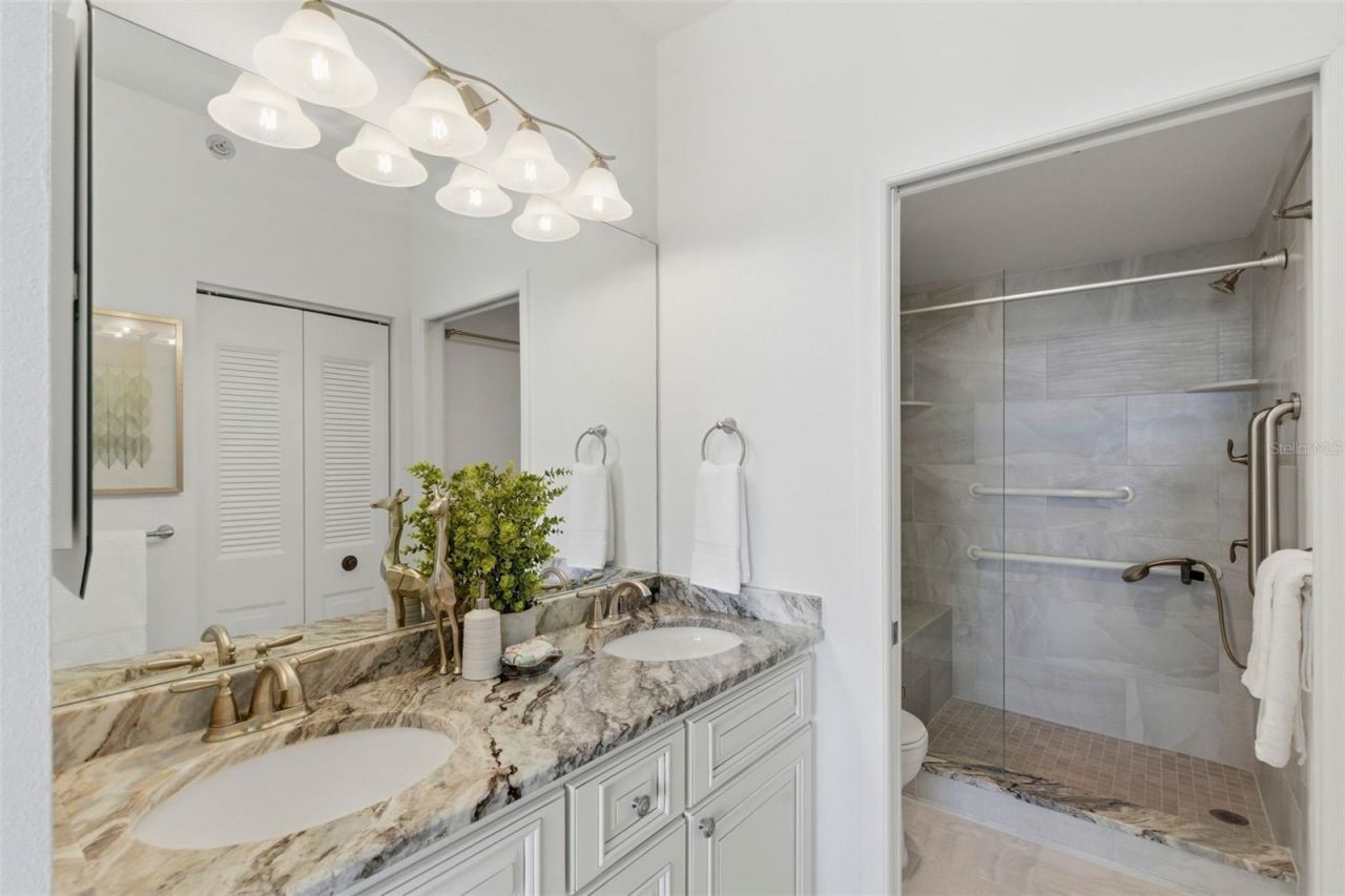 7932 Sailboat Key Boulevard S, Unit 701, South Pasadena, FL 33707 Photo