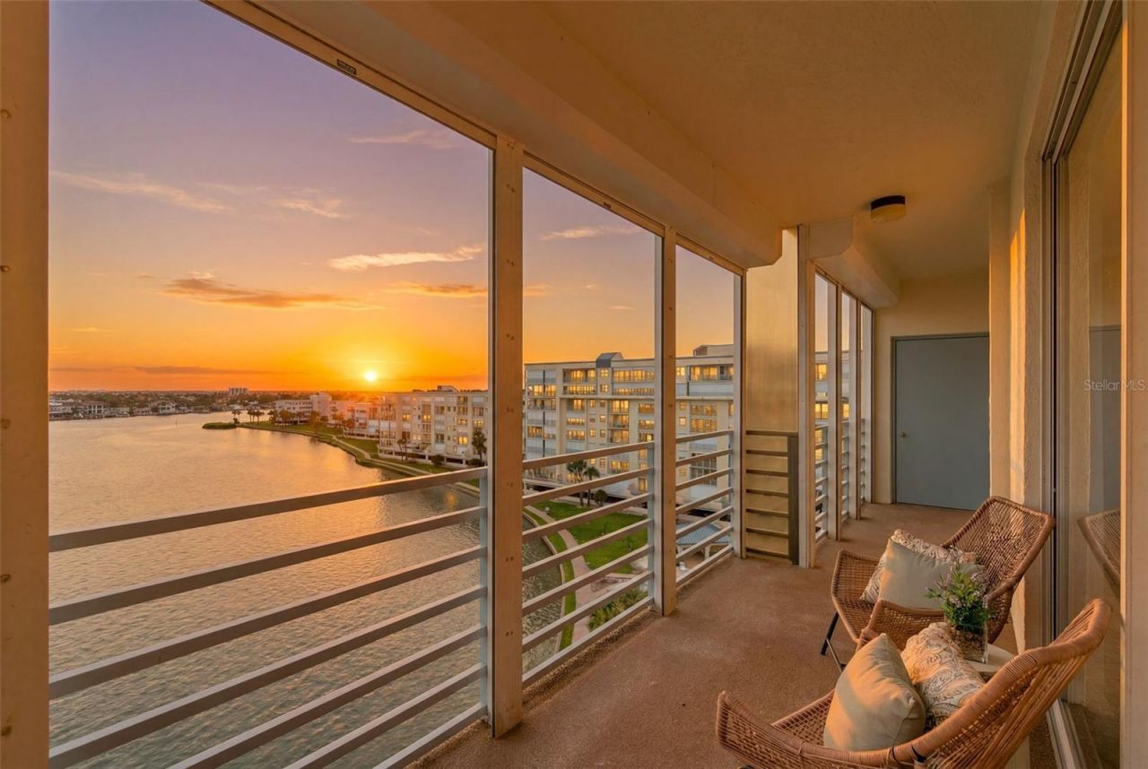 7932 Sailboat Key Boulevard S, Unit 701, South Pasadena, FL 33707 Photo