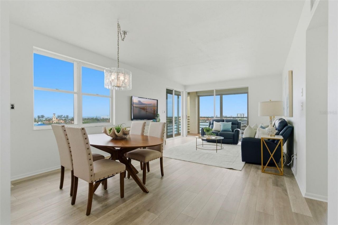 7932 Sailboat Key Boulevard S, Unit 701, South Pasadena, FL 33707 Photo