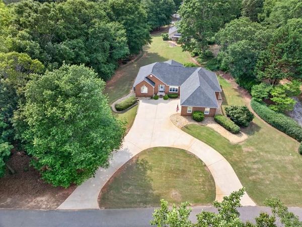 301 Oak Ridge Drive, Maysville, GA 30558