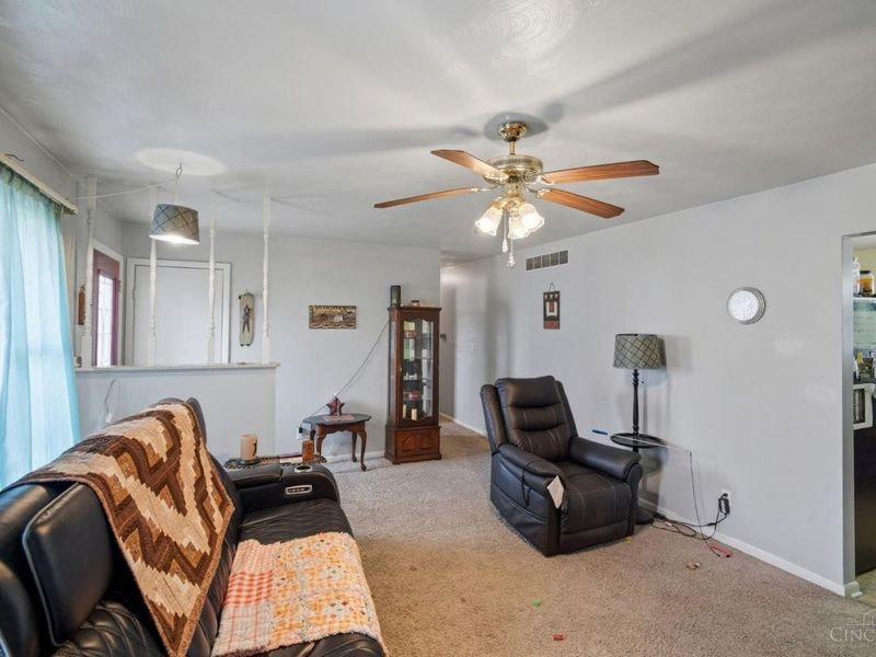 7479 Flamingo Street, Franklin, OH 45005 Photo 10