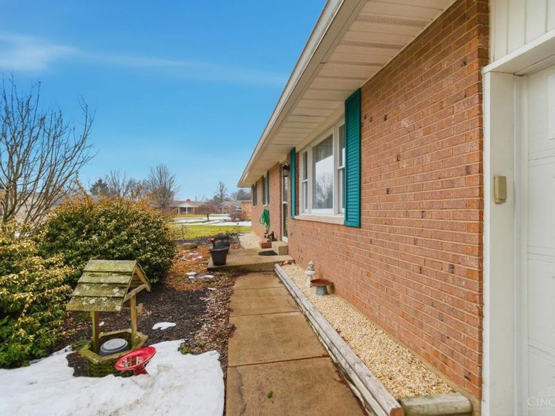 7479 Flamingo Street, Franklin, OH 45005 Photo 6