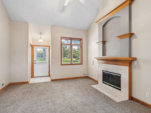 811 Burr Oaks Drive, Unit 208, West Des Moines, IA 50266