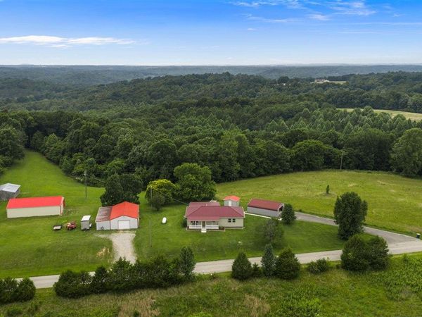 575 Dickeys Mill Road , Mammoth Cave, KY 42259