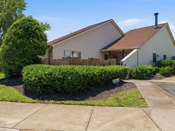 301 Laurel Hill Dr, Old Hickory, TN 37138