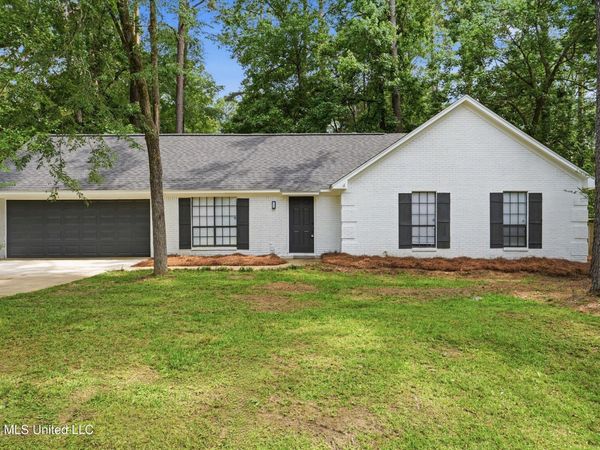 198 Bellegrove Circle, Brandon, MS 39047