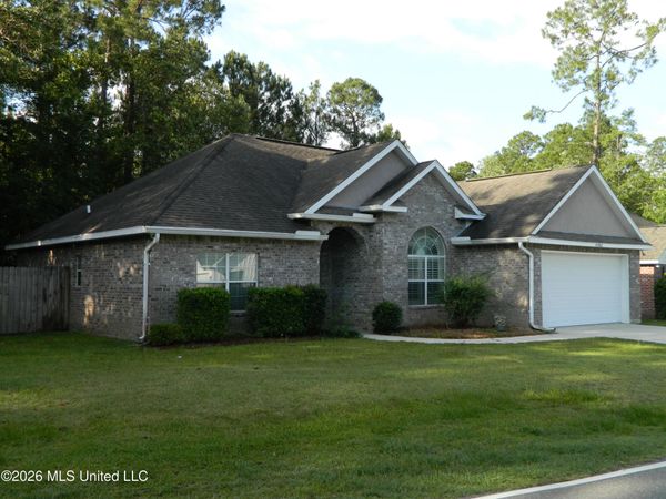 10968 Ala Moana Street, Diamondhead, MS 39525