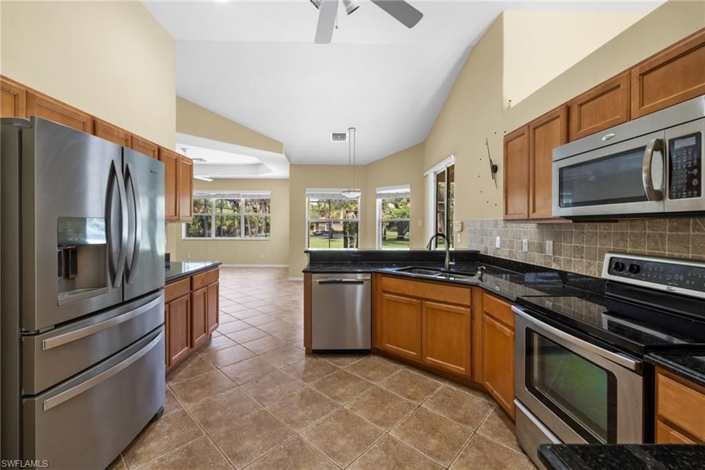 385 13th St Sw, Naples, FL 34117 Photo
