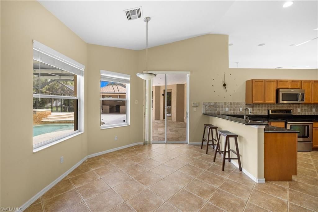 385 13th St Sw, Naples, FL 34117 Photo