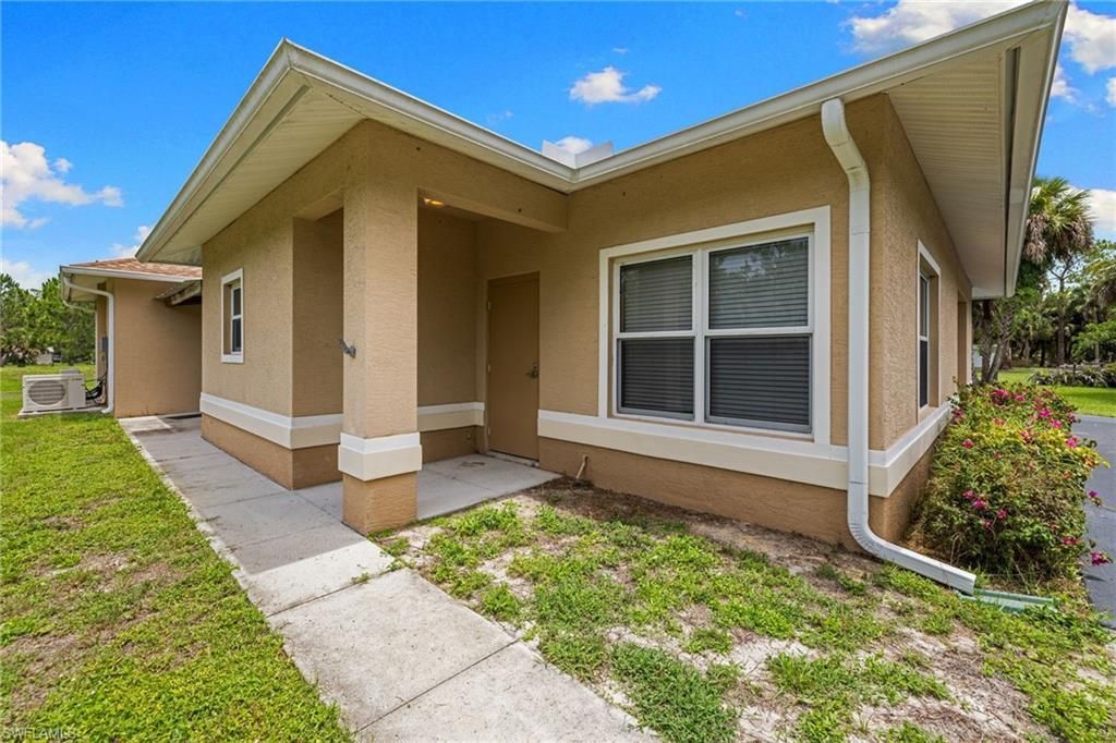 385 13th St Sw, Naples, FL 34117 Photo
