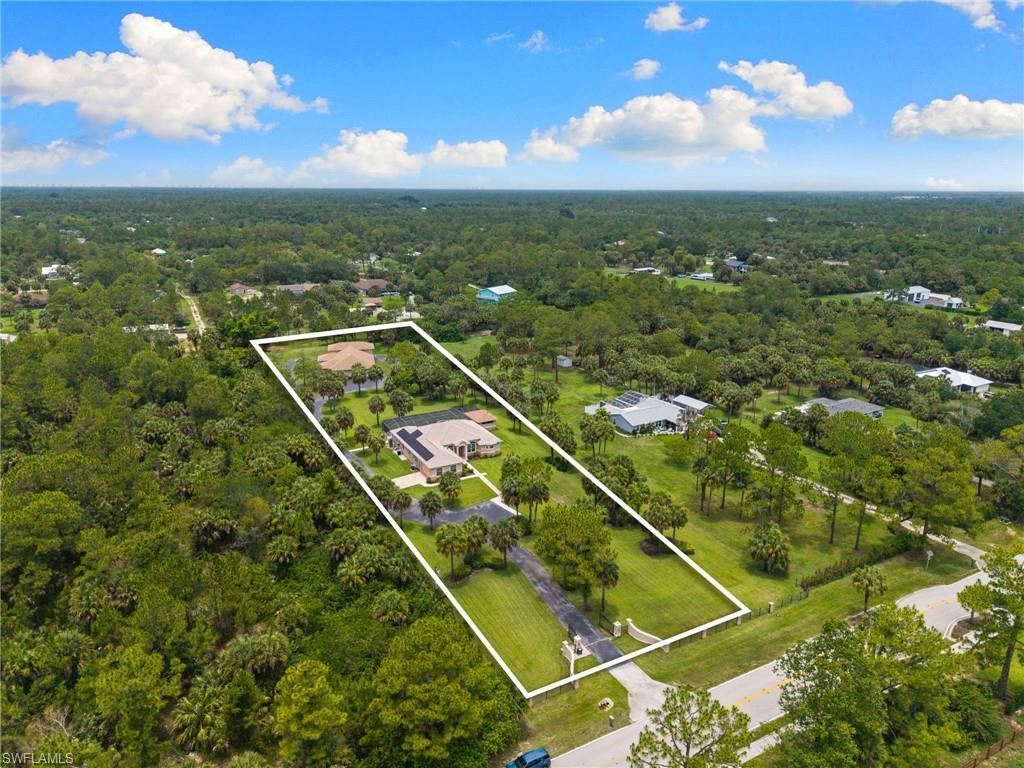 385 13th St Sw, Naples, FL 34117 Photo