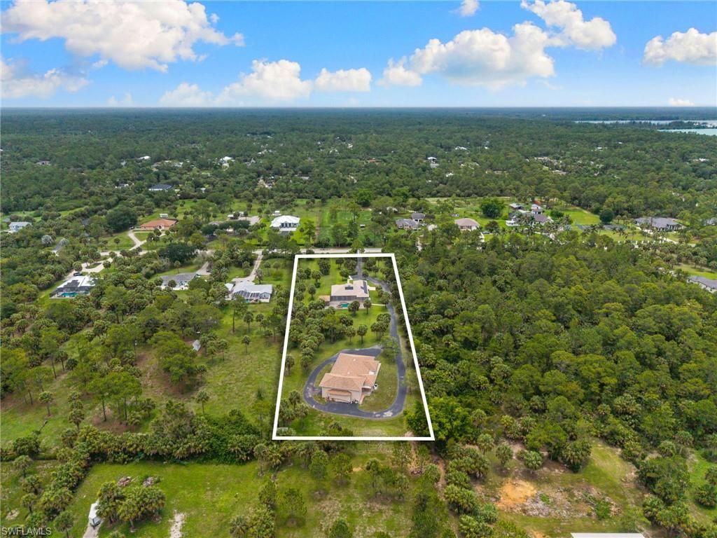 385 13th St Sw, Naples, FL 34117 Photo