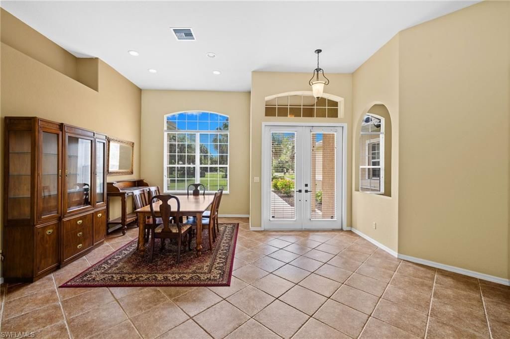 385 13th St Sw, Naples, FL 34117 Photo