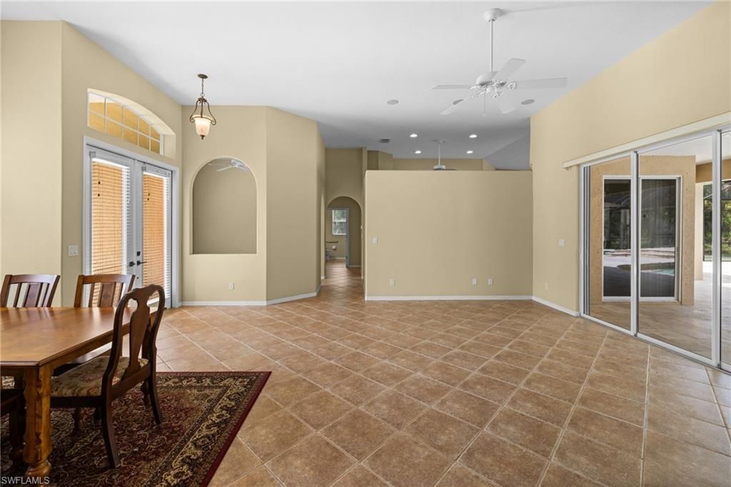385 13th St Sw, Naples, FL 34117 Photo