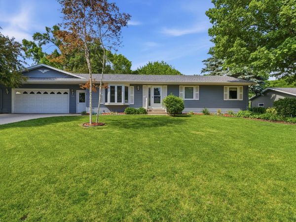 608 26th Avenue SW, Willmar, MN 56201