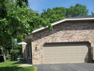 4504 Laramie Trail, Minnetonka, MN 55345
