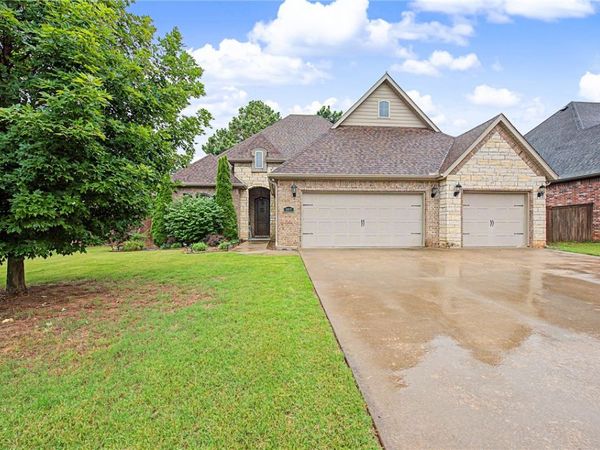 907 Glen Arbor Avenue, Bentonville, AR 72713