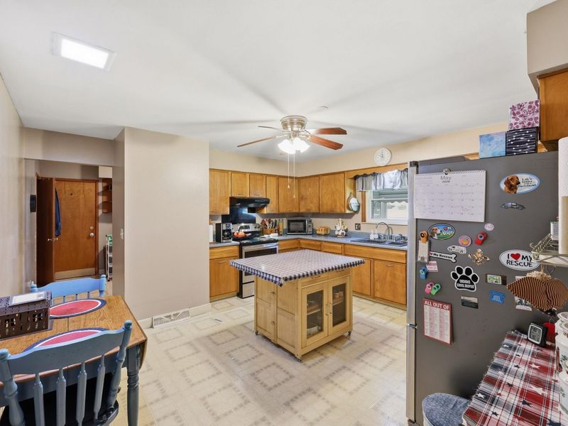 5579 Clinger Court, Groveport, OH 43125 Photo 11
