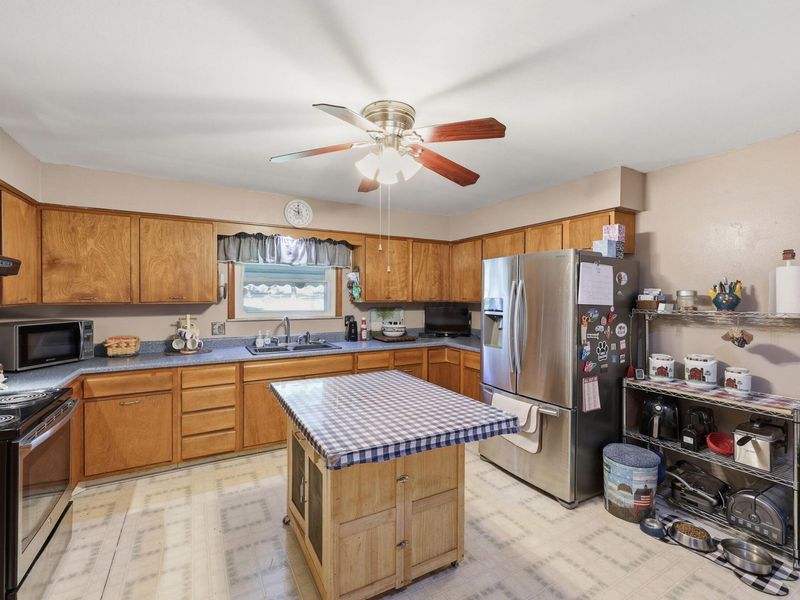 5579 Clinger Court, Groveport, OH 43125 Photo 12