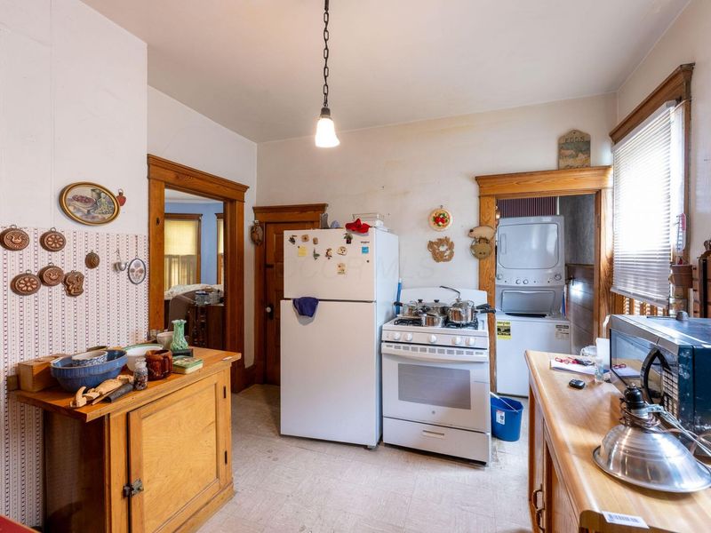 655 W Main Street , Newark, OH 43055 Photo 6