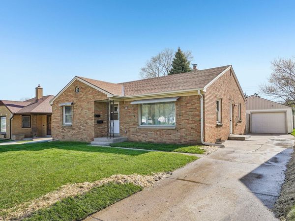 3316 S 60th St, Milwaukee, WI 53219