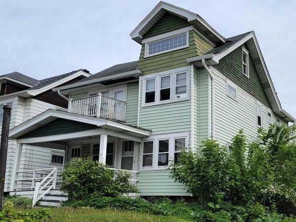 5817 W Vliet St, Unit 5819, Milwaukee, WI 53208