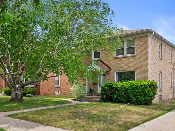 5317 W Hayes Ave, West Allis, WI 53219