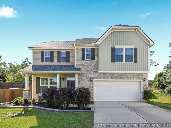 14 Hallow Oak Street , Spring Lake, NC 28390