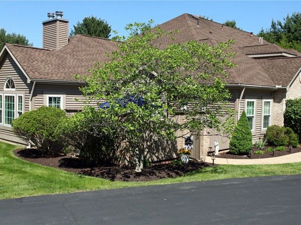 507 Wilshire , Unit 10C, Seven Fields, PA 16046