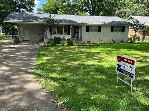 211 Mixon Avenue, Marianna, AR 72360