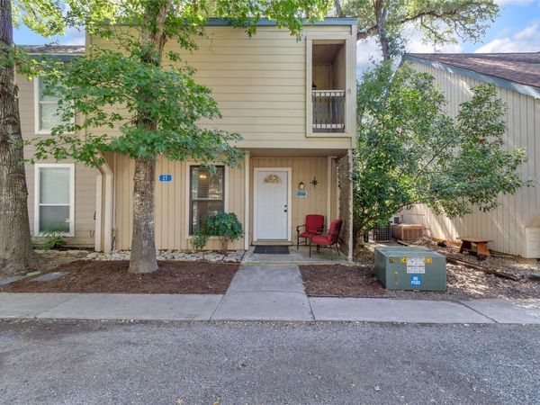 27 Marina CIR , Wimberley, TX 78676