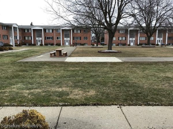8171 Denwood Drive , Sterling Heights, MI 48312