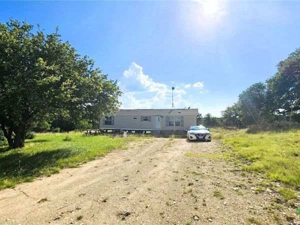 100 Reavis Drive , Kempner, TX 76539
