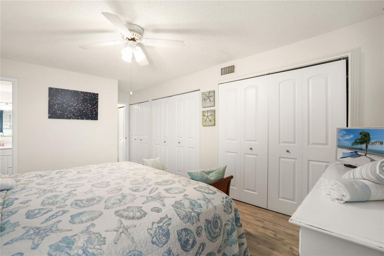 5673 Midnight Pass Road, Unit 201, Sarasota, FL 34242 Photo