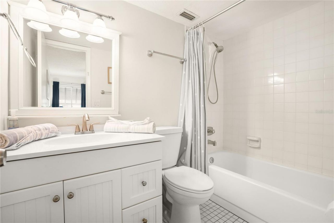 5673 Midnight Pass Road, Unit 201, Sarasota, FL 34242 Photo