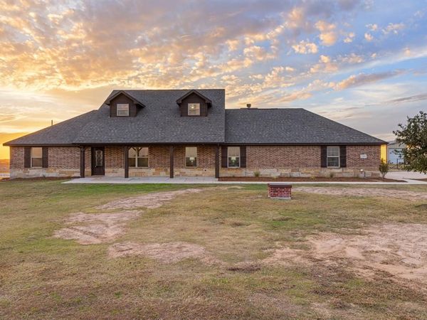 186 County Road 4430, Rhome, TX 76078