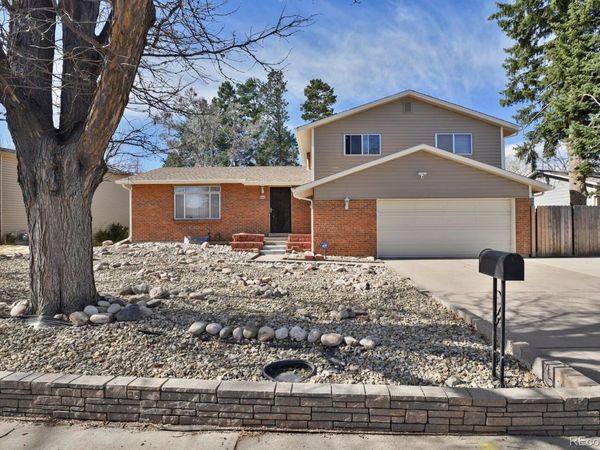 3031 S Nucla Street , Aurora, CO 80013