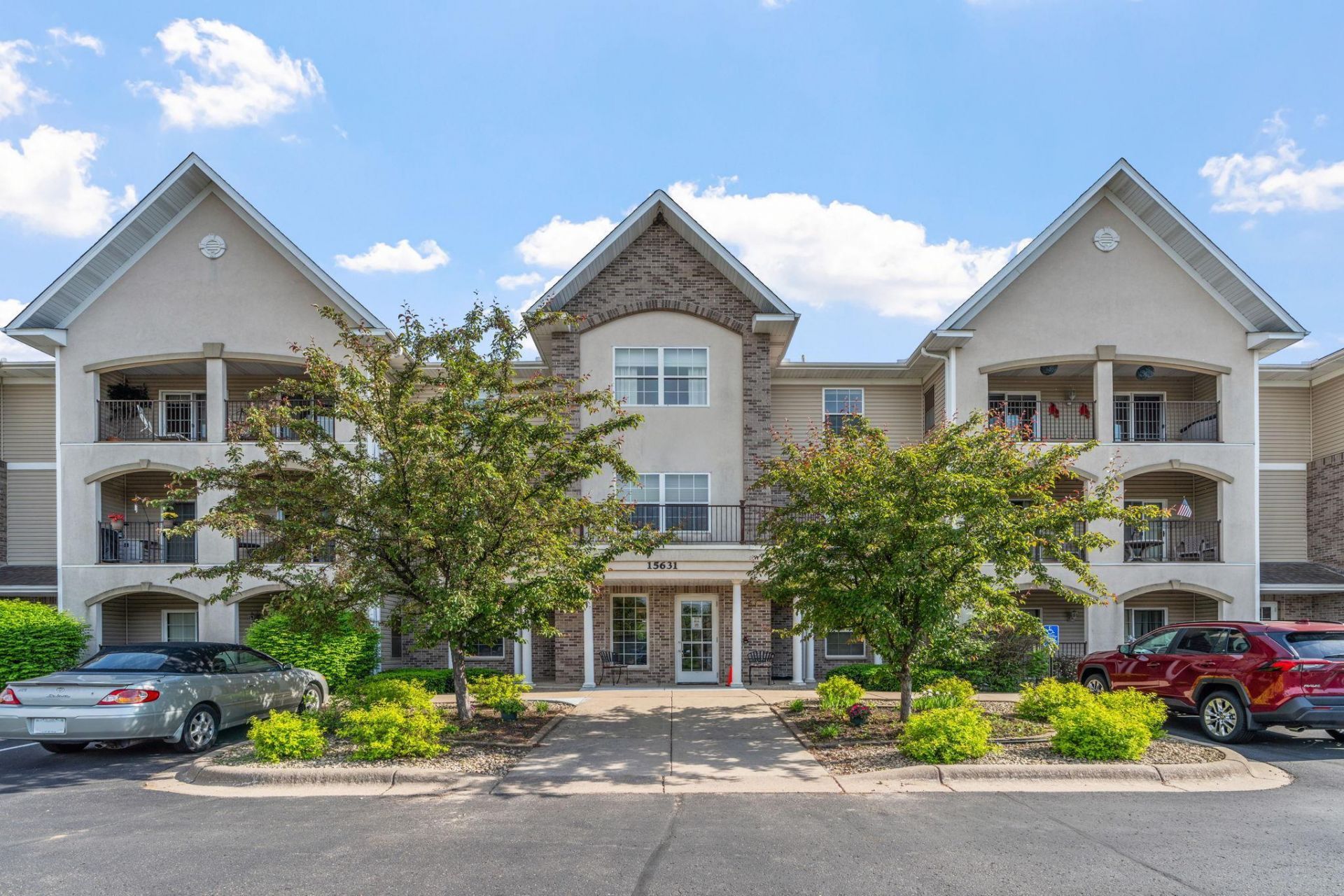 15631 Linnet Street NW, Andover, MN 55304