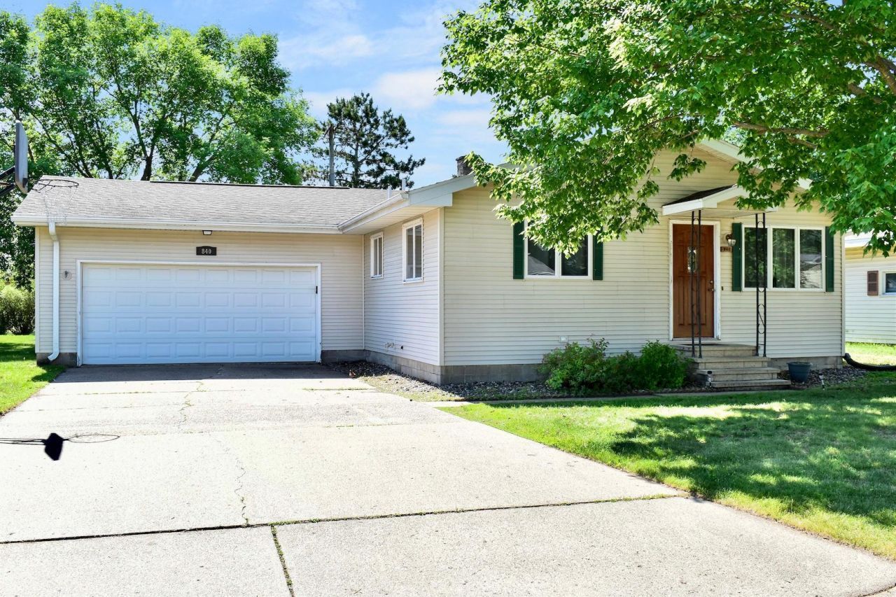 840 52nd Avenue , Winona, MN 55987
