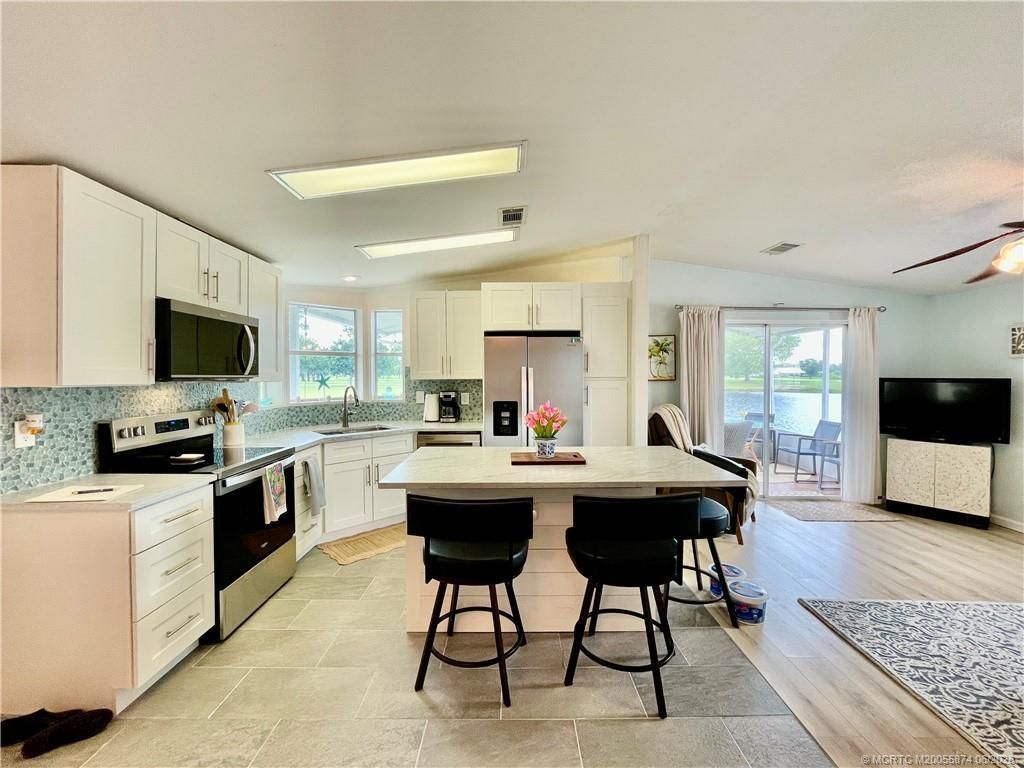 16206 SW Indianwood Circle, Indiantown, FL 34956 Photo