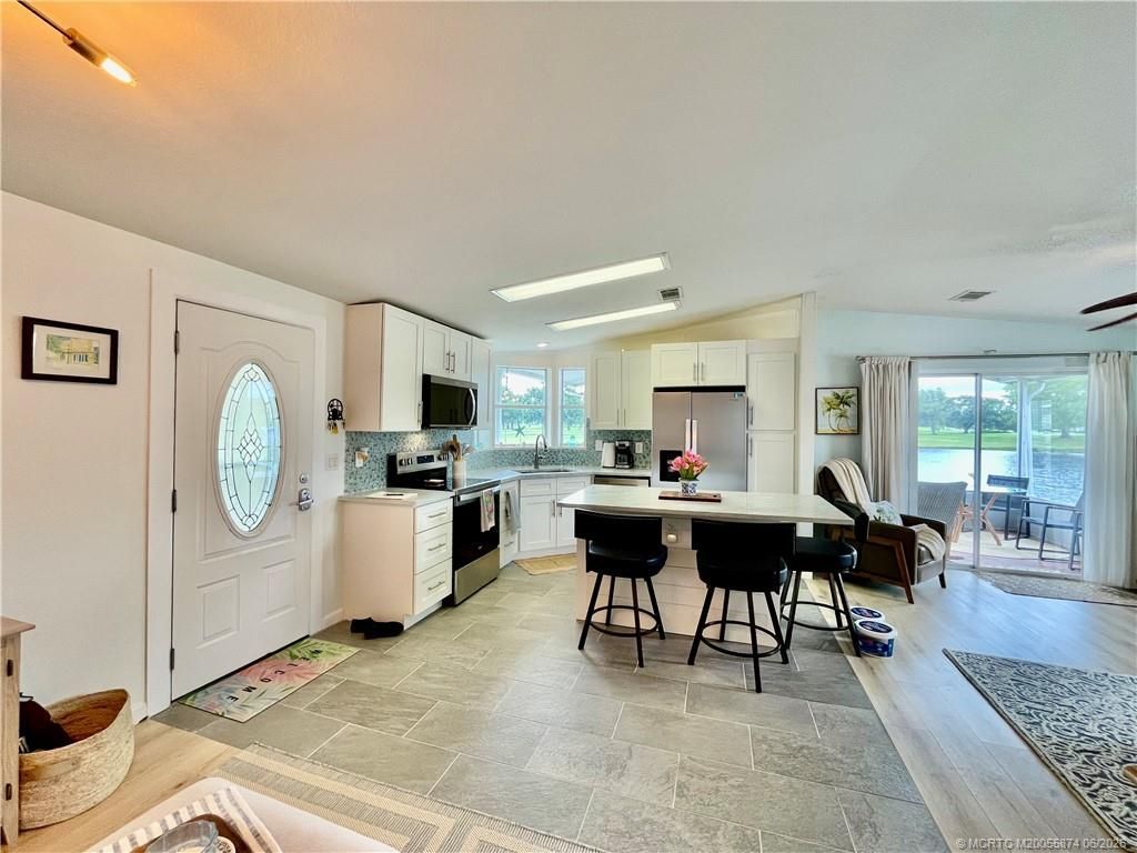 16206 SW Indianwood Circle, Indiantown, FL 34956 Photo