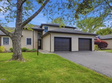 35 Walker Lane, Queensbury, NY 12804