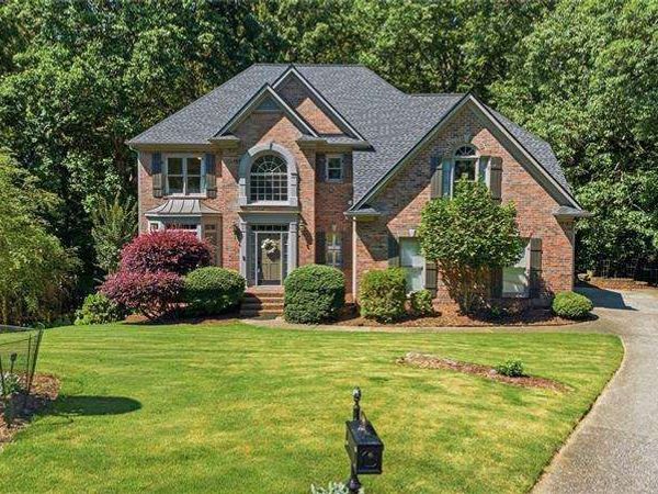 835 Forestwalk Drive, Suwanee, GA 30024