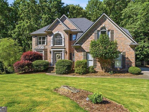 835 Forestwalk Drive, Suwanee, GA 30024