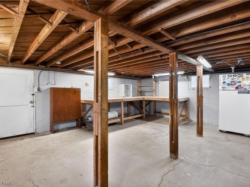 2690 S Canfield Niles Road, Youngstown, OH 44515 Photo 25