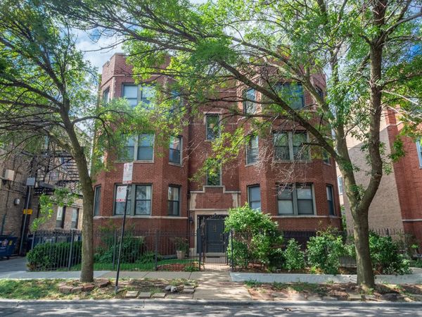 2716 N Sawyer Avenue, Unit 2B, Chicago, IL 60647