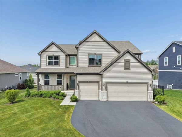 1110 Williamsbury Drive , Crystal Lake, IL 60012