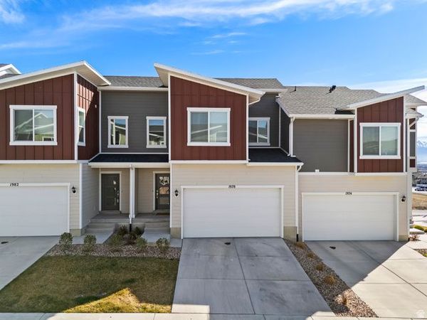 1978 N RED YEARLING DR , Saratoga Springs, UT 84045